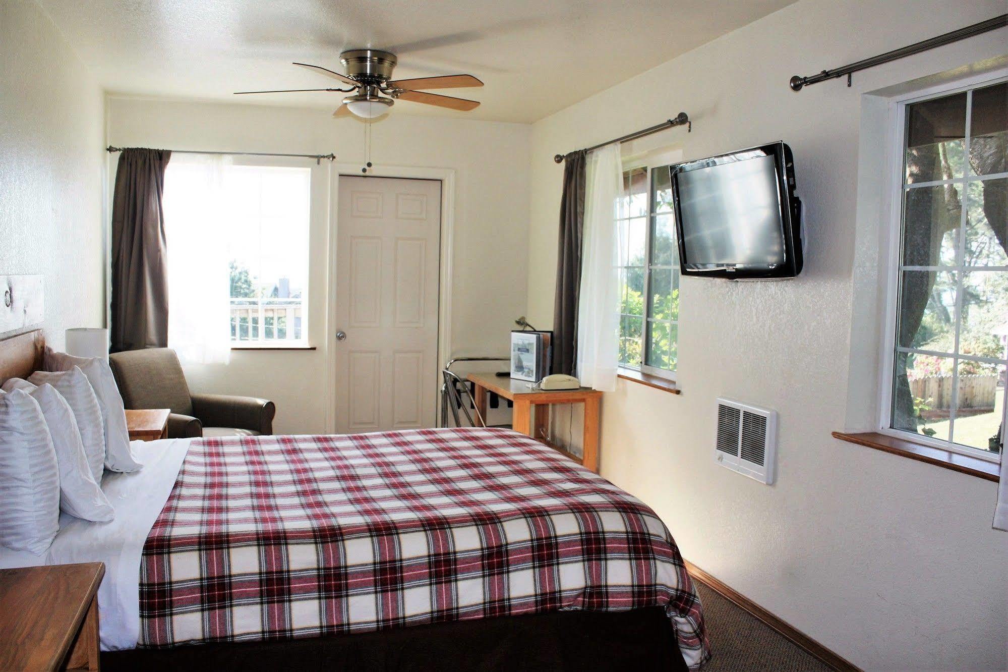 View Crest Lodge Trinidad Bagian luar foto